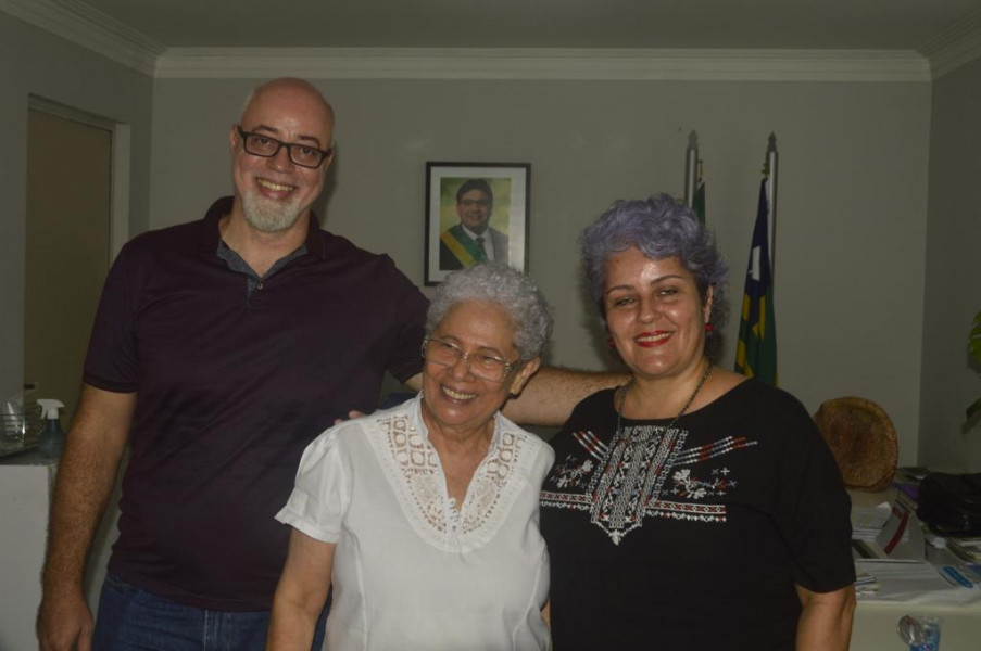Regina Sousa e os professores Alexandre dos Anjos e Adriana Gavo